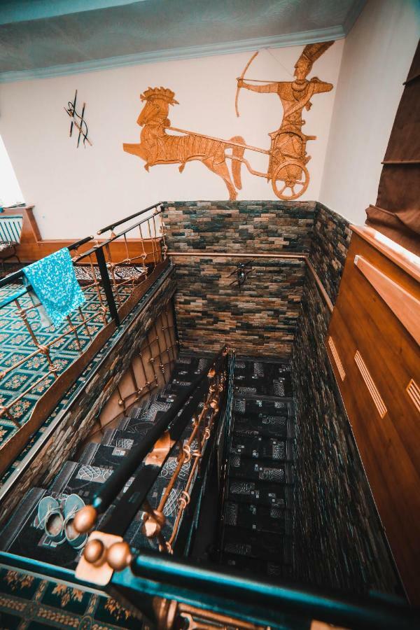 Capsule Hotel Technocave Bishkek Exterior photo